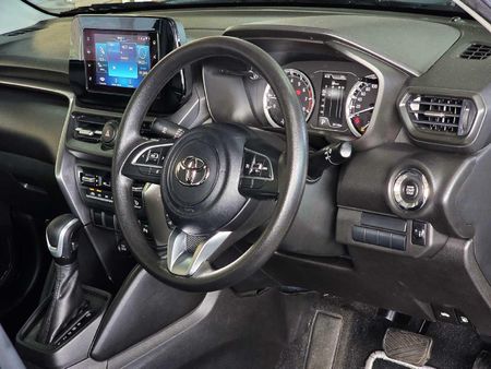 2025-Toyota-Urban-Cruiser-15-XR-Auto_13
