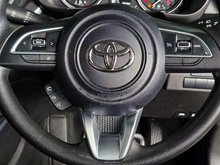 2025-Toyota-Urban-Cruiser-15-XR-Auto_17