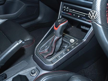 2026-Volkswagen-Polo-20-GTI-Auto-147kW_28