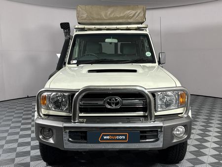 2018-Toyota-Land-Cruiser-76-45-D-V8-Station-Wagon_15