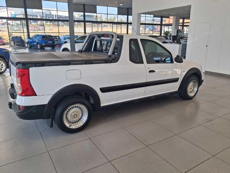 2022-Nissan-NP200-15-dCi-Safety-Pack_17