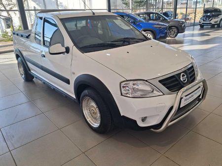 2022-Nissan-NP200-15-dCi-Safety-Pack_19