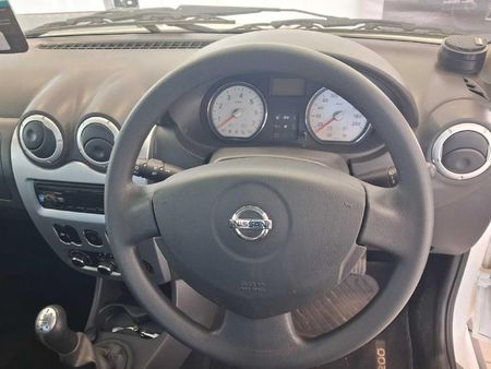 2022-Nissan-NP200-15-dCi-Safety-Pack_20
