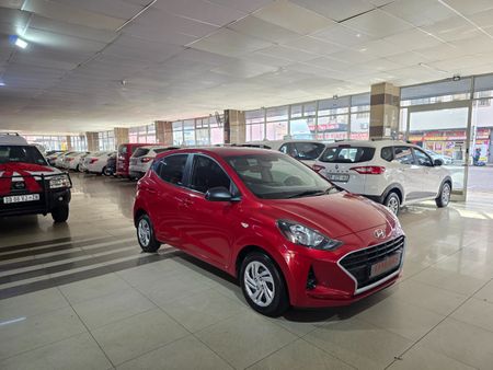 2023-Hyundai-Grand-i10-10-Motion_1