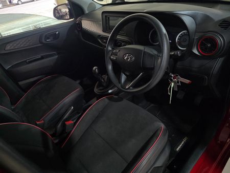 2023-Hyundai-Grand-i10-10-Motion_5