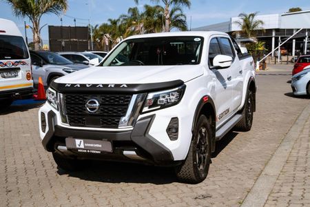 2022-Nissan-Navara-25-DDTi-LE-Plus-4X4-Auto-Double-Cab_1