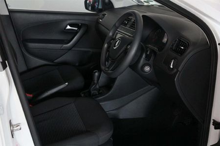 2024-Volkswagen-Polo-Vivo-14-Comfortline-5-dr_9