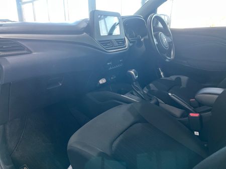 2025-Toyota-Starlet-15-XS-Auto_6