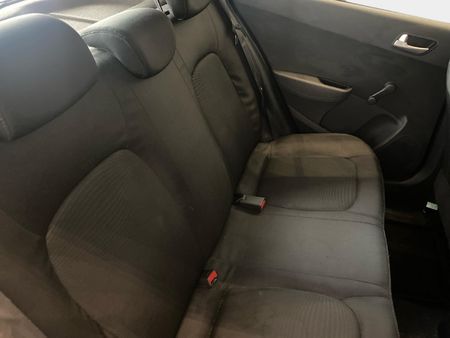 2018-Hyundai-Grand-i10-10-Motion-Auto_9