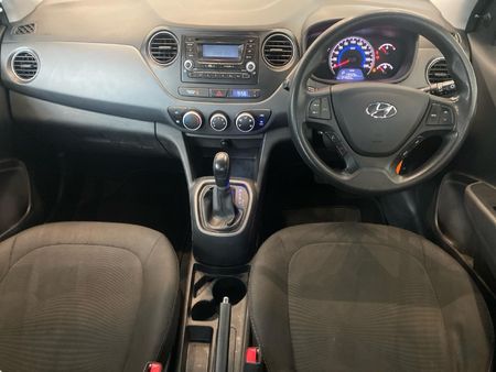2018-Hyundai-Grand-i10-10-Motion-Auto_10