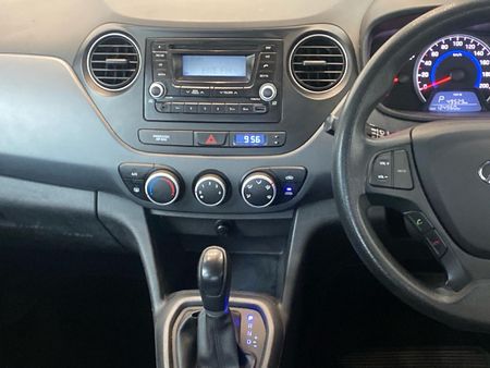 2018-Hyundai-Grand-i10-10-Motion-Auto_13