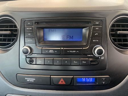 2018-Hyundai-Grand-i10-10-Motion-Auto_14
