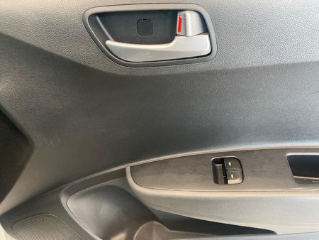 2018-Hyundai-Grand-i10-10-Motion-Auto_22