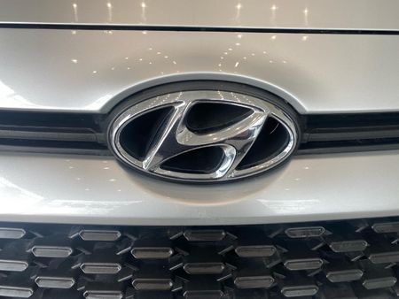 2018-Hyundai-Grand-i10-10-Motion-Auto_26