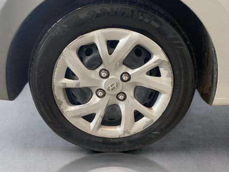 2018-Hyundai-Grand-i10-10-Motion-Auto_29