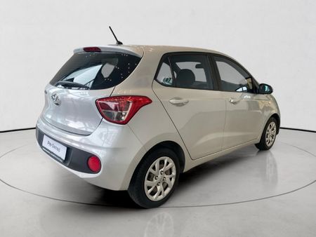 2018-Hyundai-Grand-i10-10-Motion-Auto_3