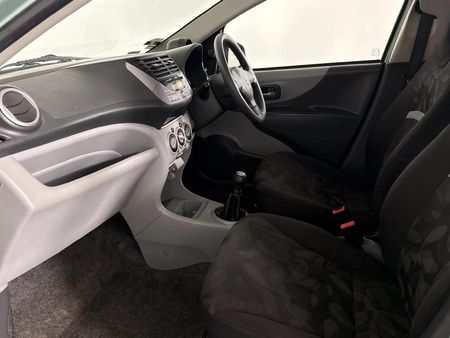 2010-Suzuki-Alto-10-GLS_8