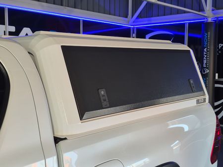 2023-Toyota-Hilux-28-GD-6-Raised-Body-Legend-4x4-Auto-Double-Cab_25