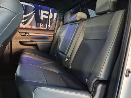 2023-Toyota-Hilux-28-GD-6-Raised-Body-Legend-4x4-Auto-Double-Cab_32