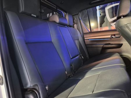 2023-Toyota-Hilux-28-GD-6-Raised-Body-Legend-4x4-Auto-Double-Cab_34