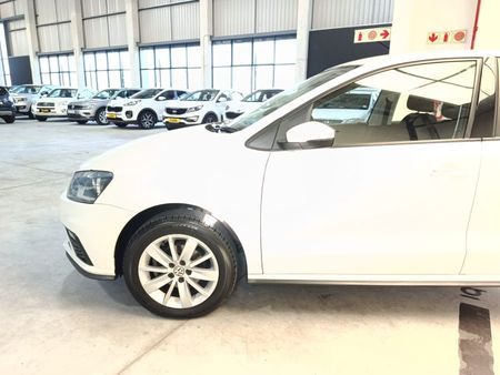 2020-Volkswagen-Polo-GP-14-Comfortline_4