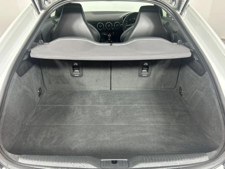 2020-Audi-TT-S-Coupe-quattro-Auto-228kW_13