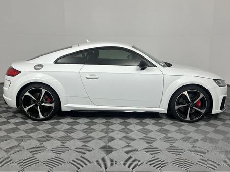 2020-Audi-TT-S-Coupe-quattro-Auto-228kW_16