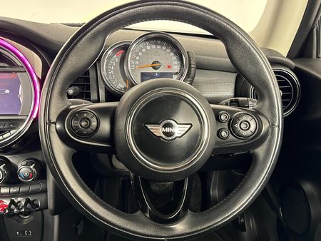 2016-MINI-Hatch-Cooper-Auto_10