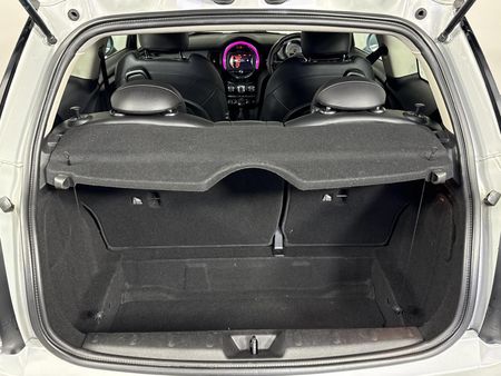 2016-MINI-Hatch-Cooper-Auto_12