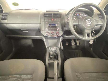 2017-Volkswagen-Polo-Vivo-GP-14-Trendline-5-dr_1