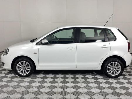 2017-Volkswagen-Polo-Vivo-GP-14-Trendline-5-dr_7