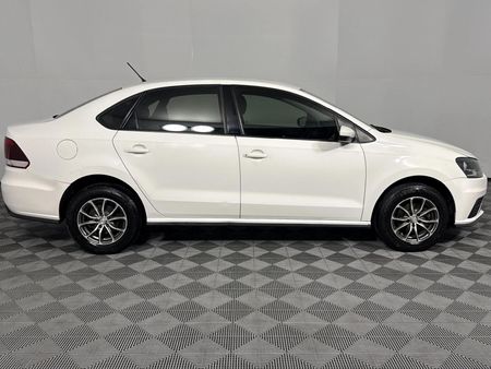 2021-Volkswagen-Polo-GP-16-Trendline_17
