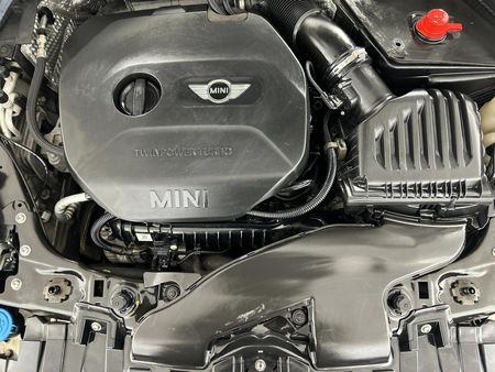 2015-MINI-Hatch-Cooper_12
