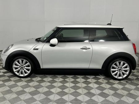 2015-MINI-Hatch-Cooper_18