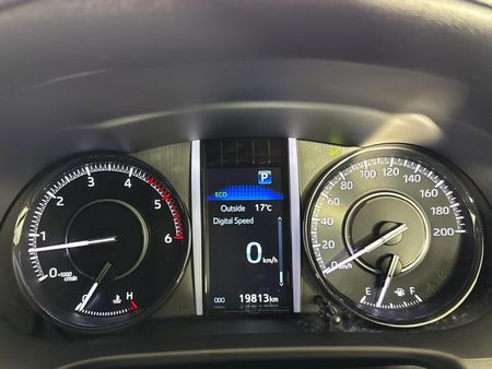 2024-Toyota-Fortuner-28-GD-6-RB-Auto_2