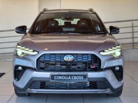 2026-Toyota-Corolla-Cross-18-GR-S_1