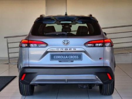 2026-Toyota-Corolla-Cross-18-GR-S_5