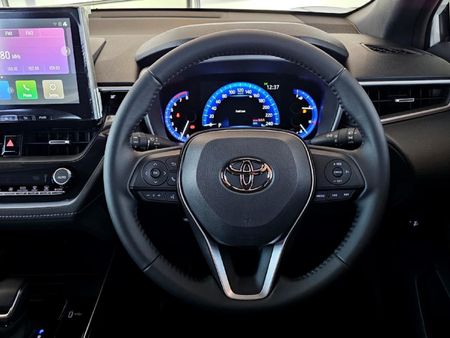 2026-Toyota-Corolla-Cross-18-XS_13