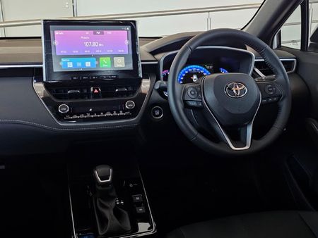 2026-Toyota-Corolla-Cross-18-XS_15