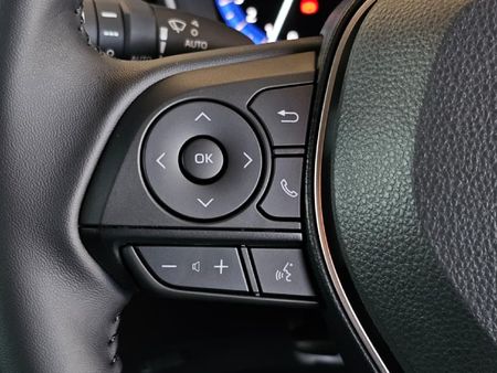 2026-Toyota-Corolla-Cross-18-XS_17