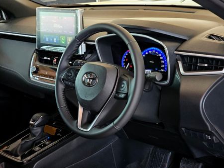 2026-Toyota-Corolla-Cross-18-XS_18