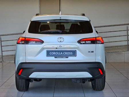 2026-Toyota-Corolla-Cross-18-XS_8