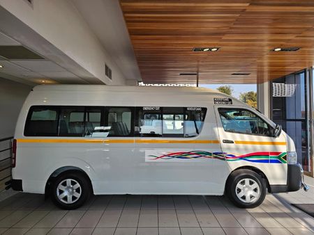 2026-Toyota-Quantum-25-D-4D-Sesfikile-16-seat_4