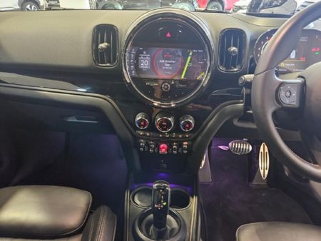 2023-MINI-Countryman-Cooper-JCW-All4-Auto_10