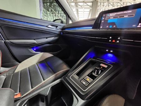 2022-Volkswagen-Golf-8-GTI-20-TSI-Auto_16