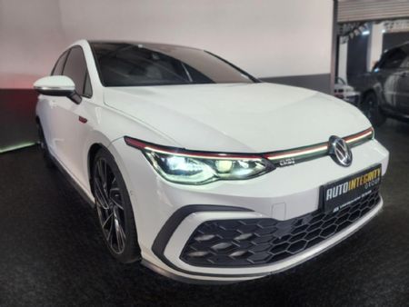 2022-Volkswagen-Golf-8-GTI-20-TSI-Auto_2