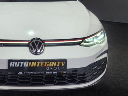 2022-Volkswagen-Golf-8-GTI-20-TSI-Auto_8