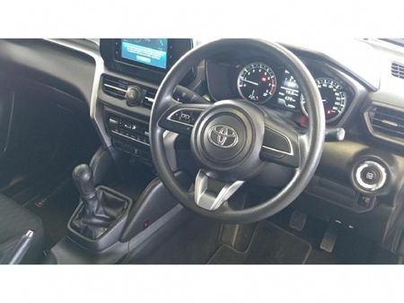 2024-Toyota-Urban-Cruiser-15-XS_19