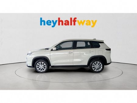 2024-Toyota-Urban-Cruiser-15-XS_3