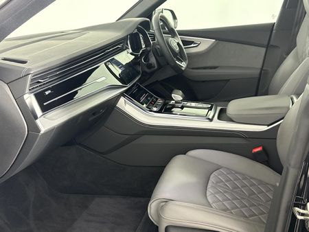2025-Audi-SQ8-Quattro-Auto-373kw_8